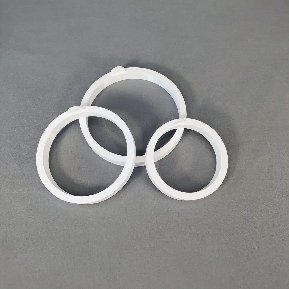 Aquarium Floating Fish Food Feeder Ring | Plant Corral for Plants & Light Access